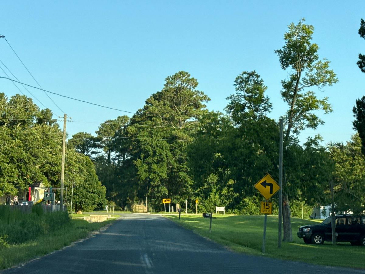 Loy Ave, Jacksonville, NC 28540