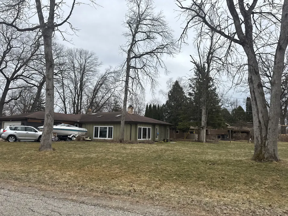 2651 Woodcrest Dr Neenah, WI 54956, Winnebago County
