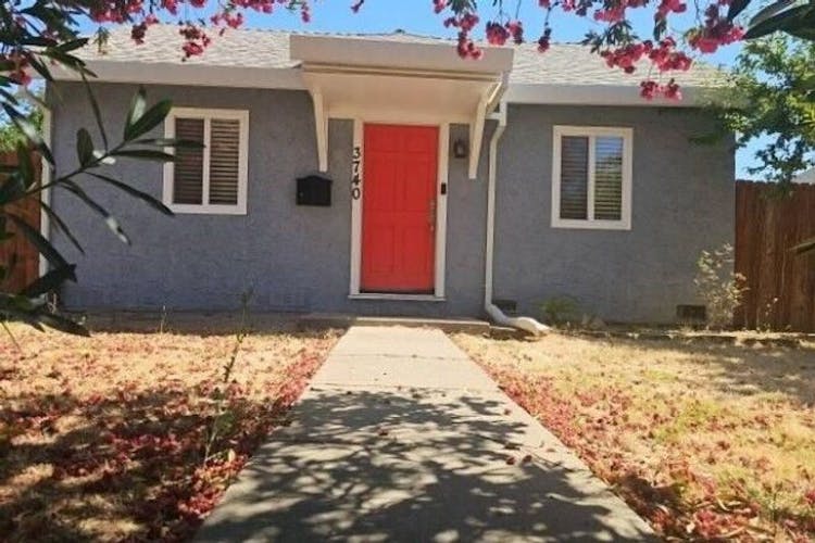 3740 26th Ave Sacramento, CA 95820, Sacramento County