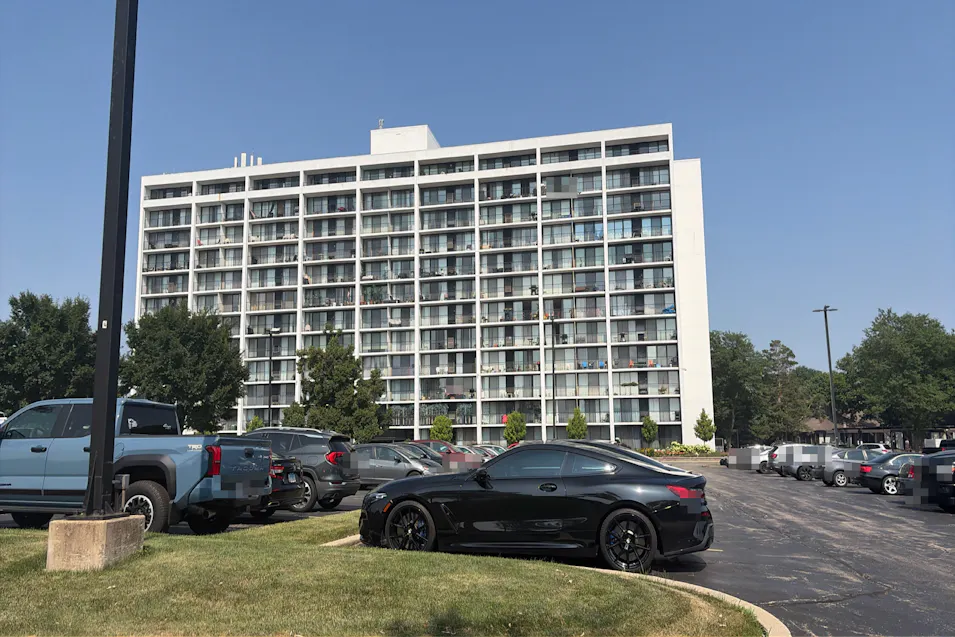 2015 S Finley Rd Unknown Unit 661 Lombard, IL 60148, Dupage County
