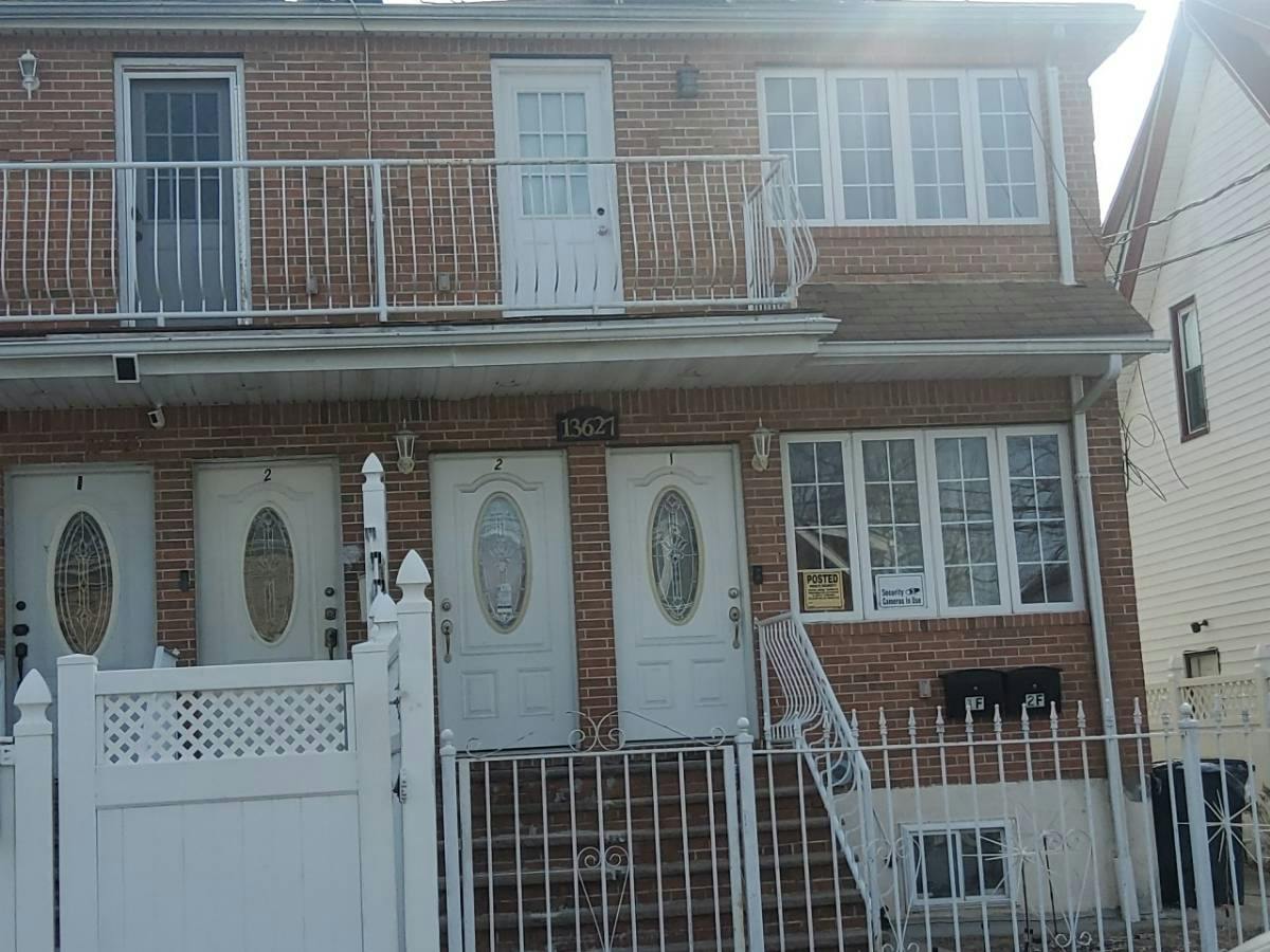 220th St, Laurelton, NY 11413