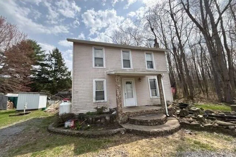 Pine Mountain Rd, Lock Haven, PA 17745