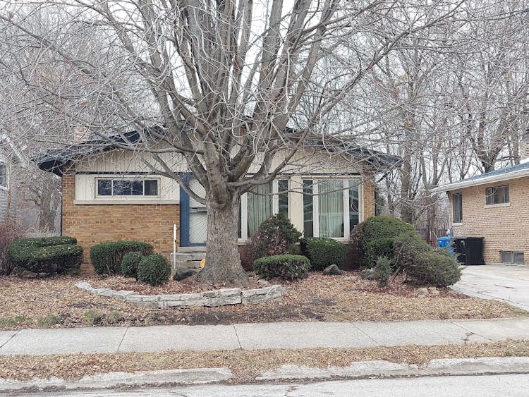 1218 E. 85th St. Chicago, IL 60619, Cook County