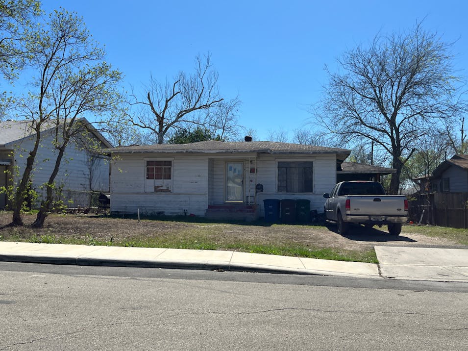 218 Windsor Dr San Antonio, TX 78228, Bexar County