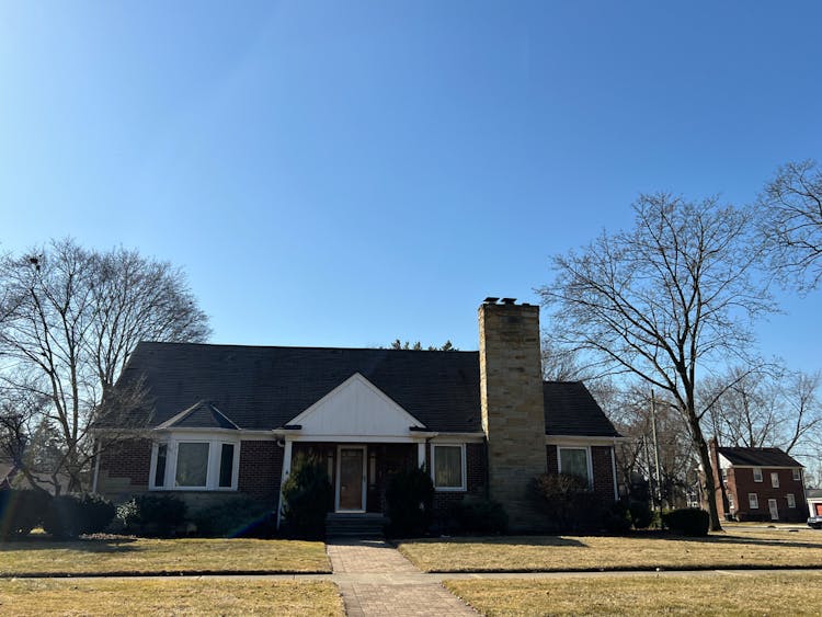 17381 Magnolia Pkwy Southfield, MI 48075, Oakland County