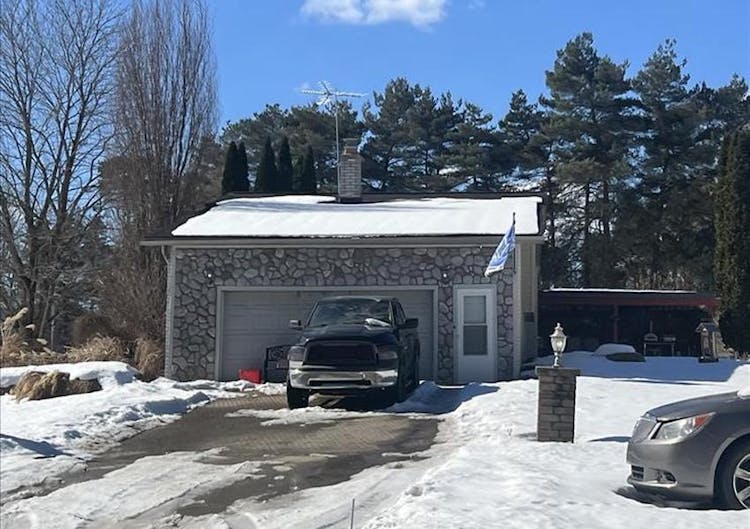 456 Loris Ln Oxford, MI 48371, Oakland County