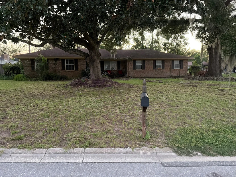 53 Mitchell Ave