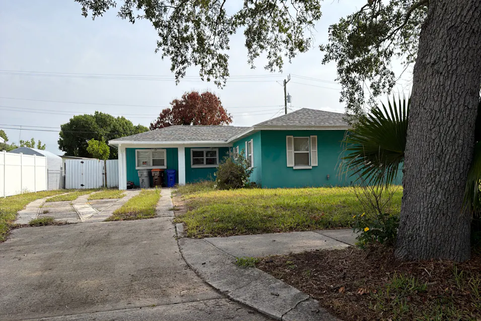 34 Highland Dr SW Vero Beach, FL 32962, Indian River County