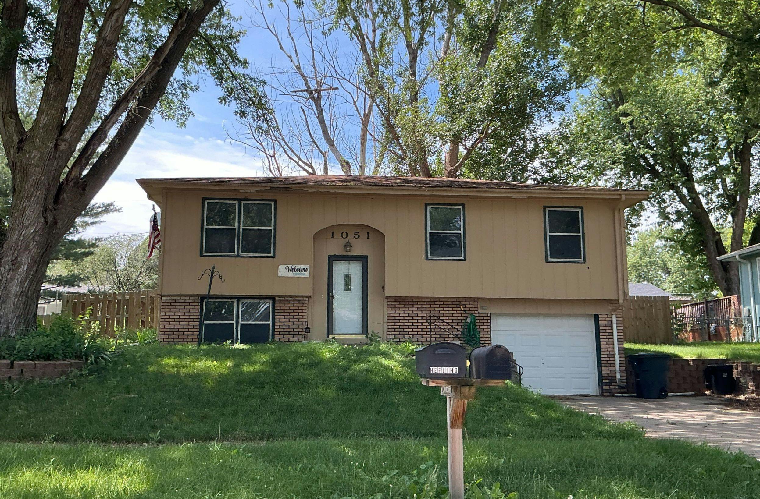 27th St, Blair, NE 68008