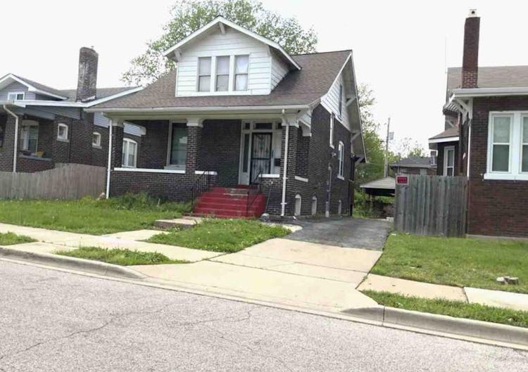 611 Post Pl E St Louis, IL 62205, Saint Clair County