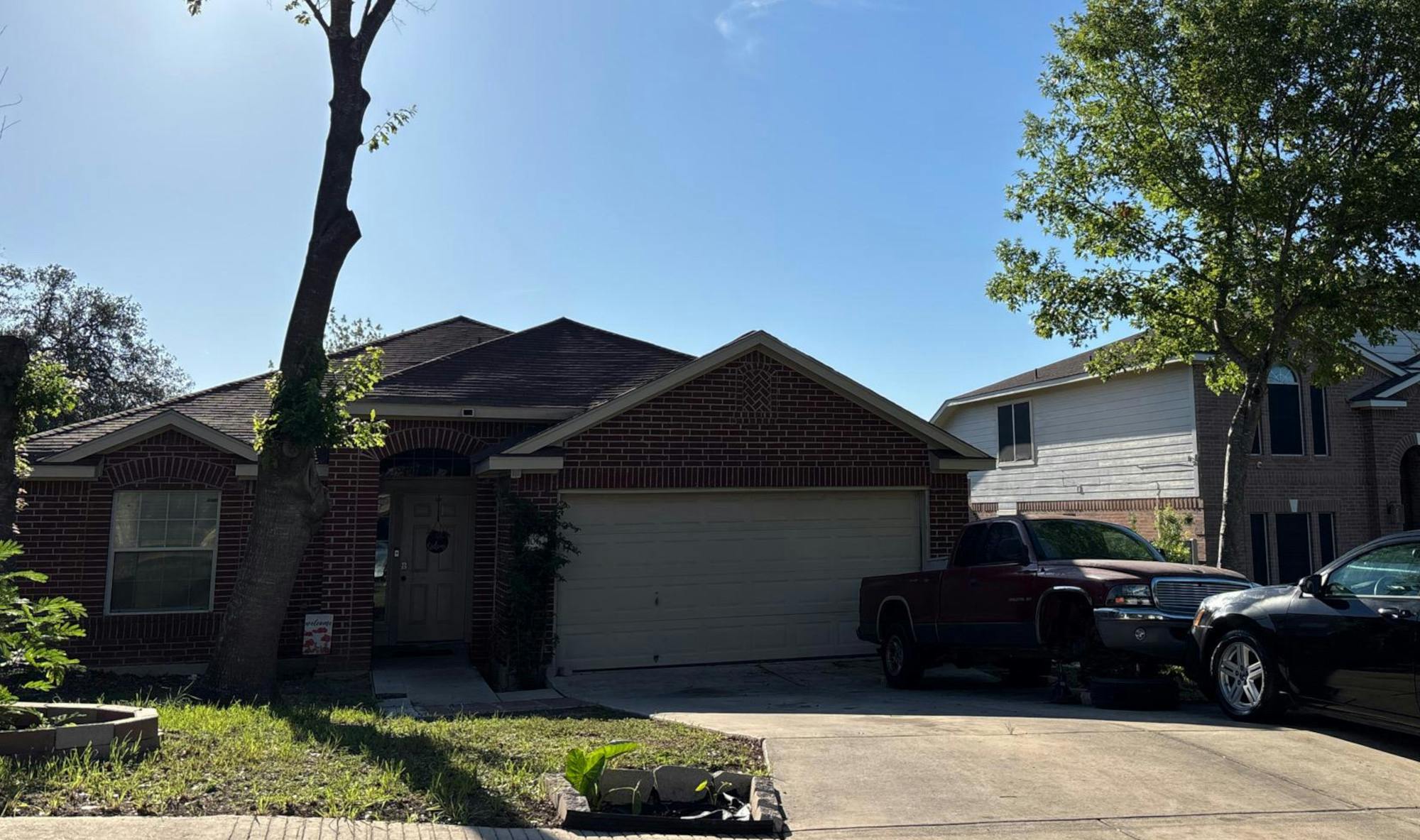 Cockroft Dr, San Antonio, TX 78251