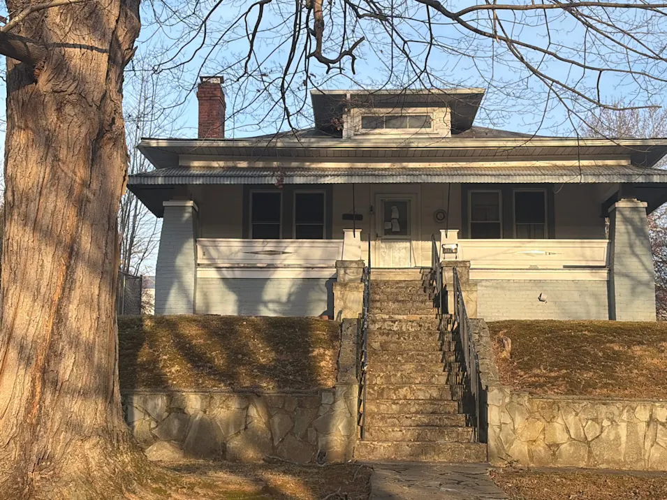 1105 E. Chilhowie Ave Johnson City, TN 37601, Washington County