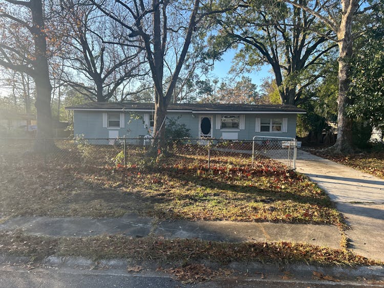 8050 Lourdes Dr S Jacksonville, FL 32210, Duval County