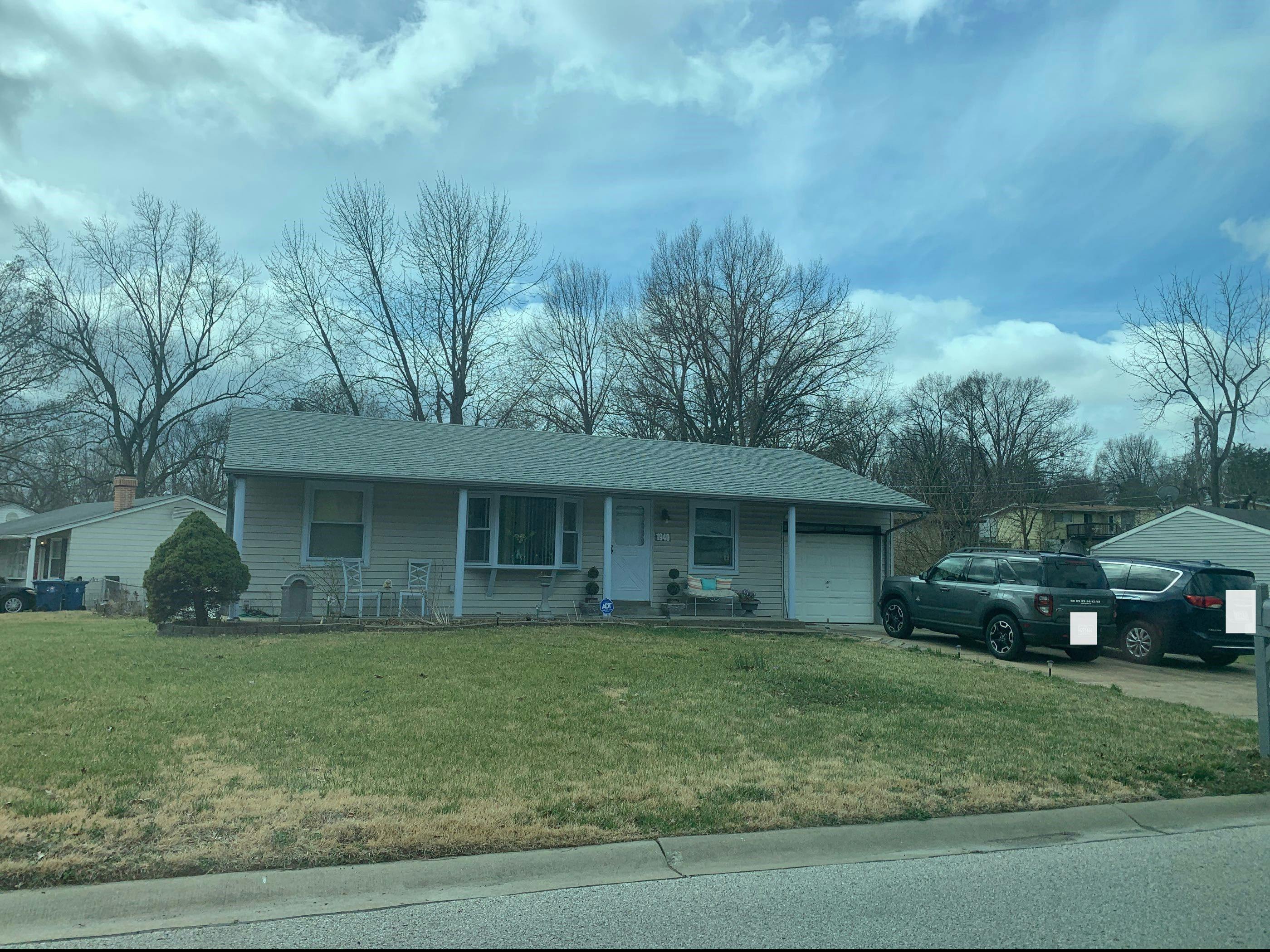 Hudson Rd, Saint Louis, MO 63136
