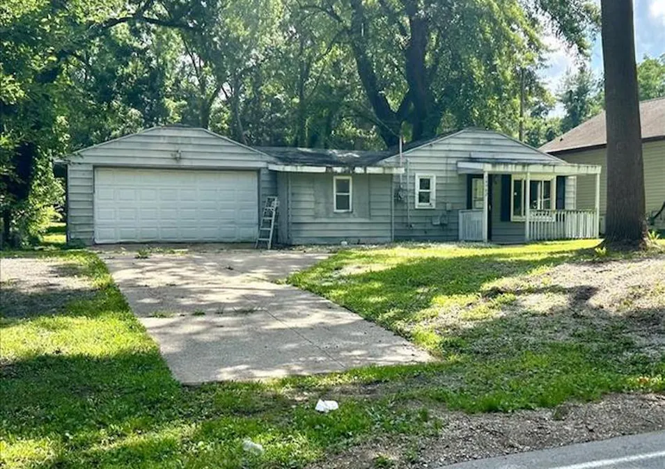 54562 Quince Rd South Bend, IN 46628, St Joseph County