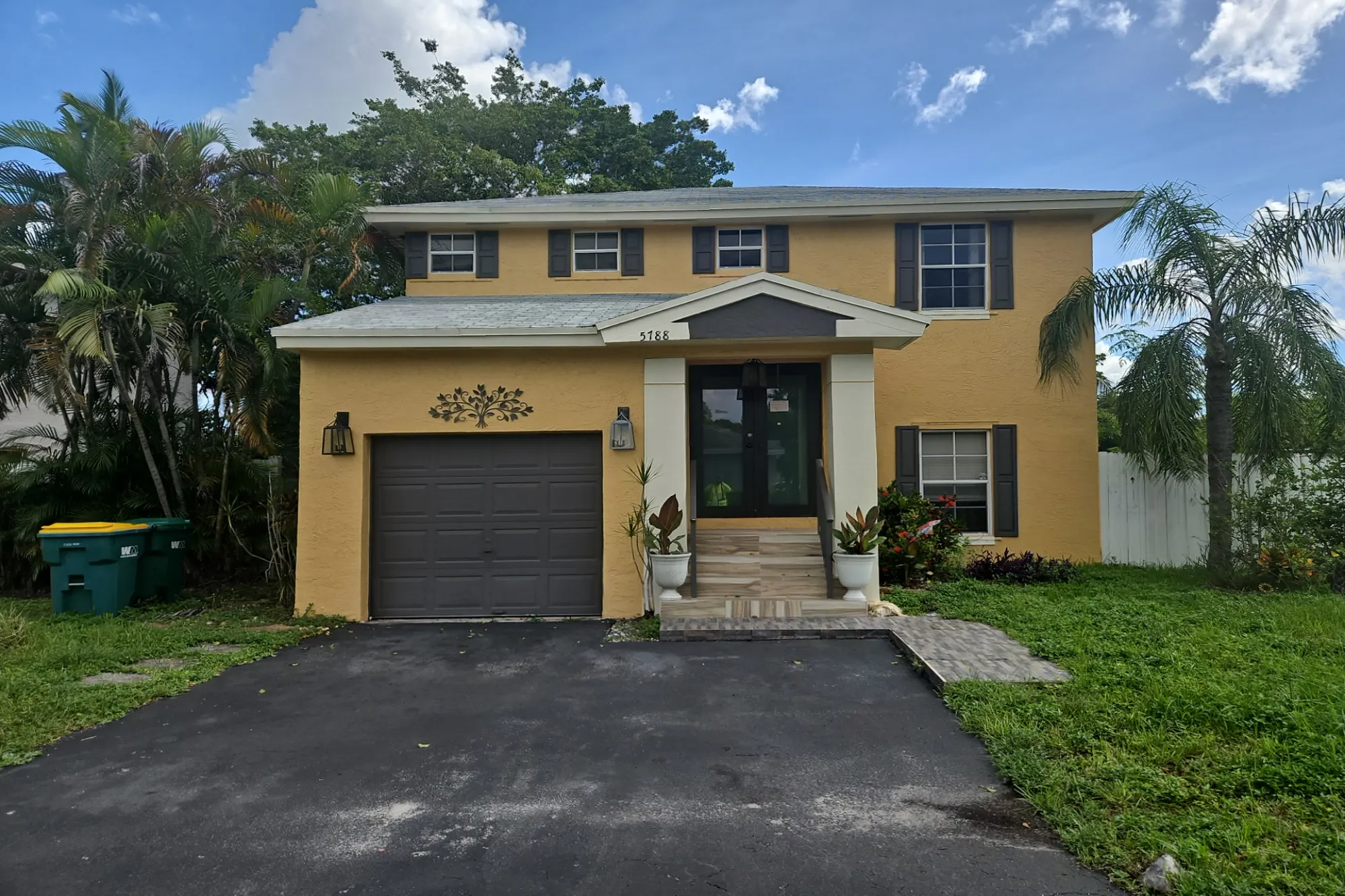 Woodland Point Dr, Tamarac, FL 33319