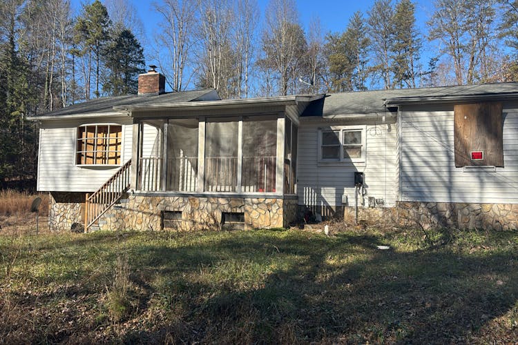 3913 Hartland Rd Lenoir, NC 28645, Caldwell County