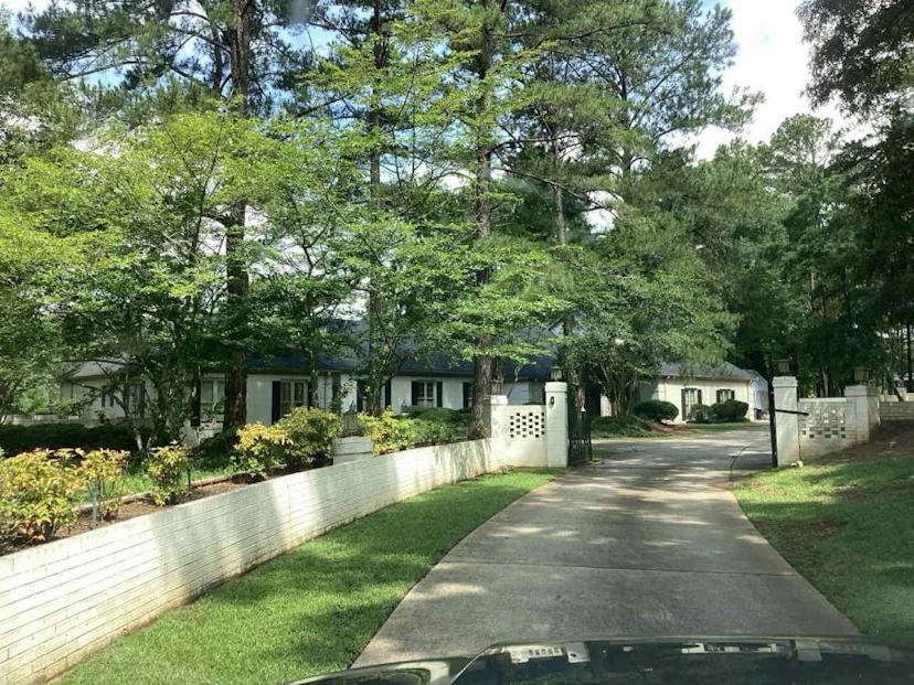 509 N Pine Hill Rd