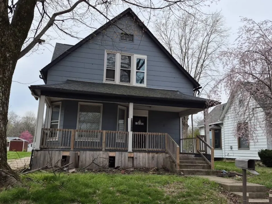 110 N French St Sullivan, IN 47882, Sullivan County