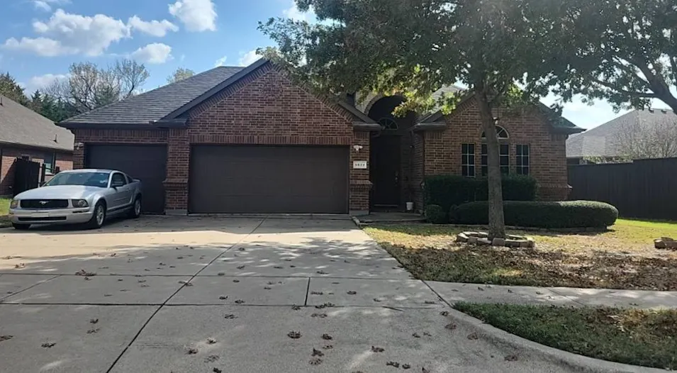 5823 Summerwood Drive Grand Prairie, TX 75052, Tarrant County