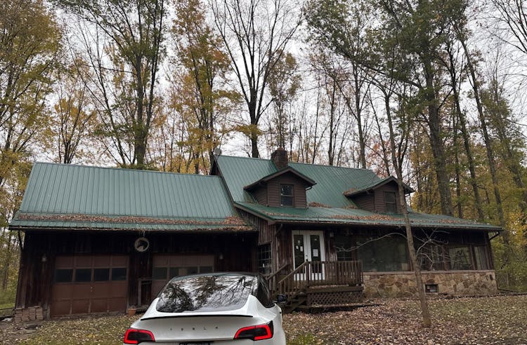 2240 Phalanx Mills Herner Road Southington, OH 44470, Trumbull County