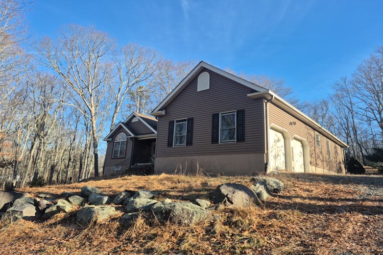 106 Lynric Court Shohola, PA 18458, Pike County