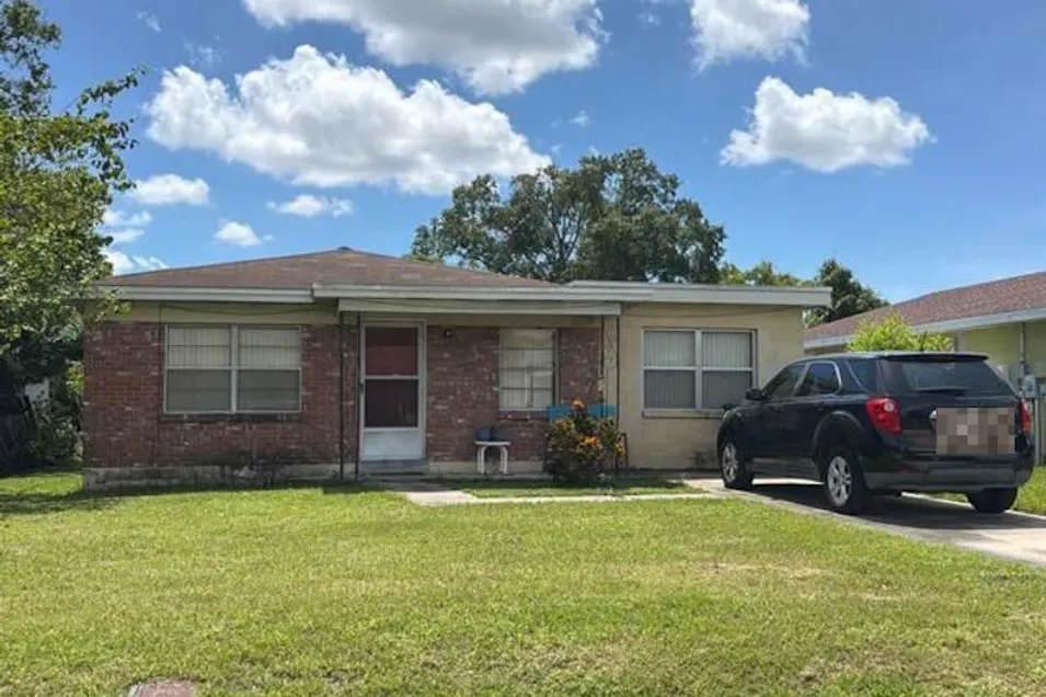3906 W State St Tampa, FL 33609, Hillsborough-Fl County