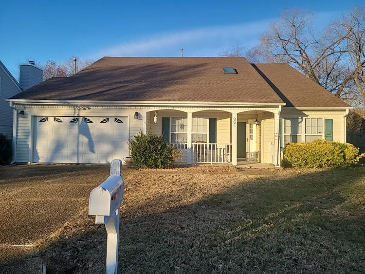 901 Bickerton Ct Newport News, VA 23608, City of Newport News County