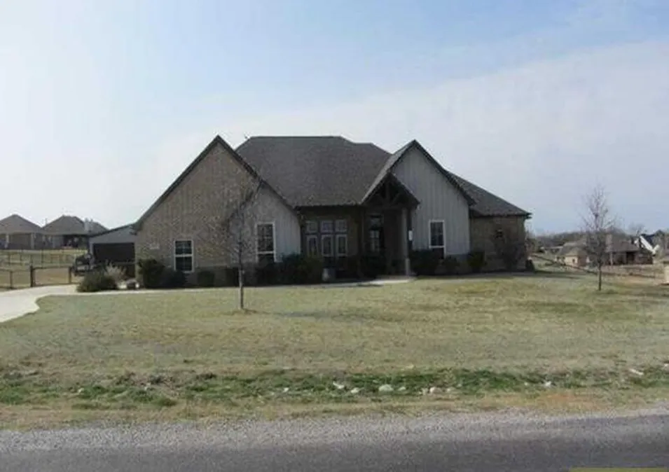 450 Christian Way Azle, TX 76020, Tarrant County