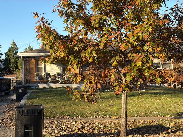 3327 Algonquin Parkway Louisville, KY 40211, Jefferson County