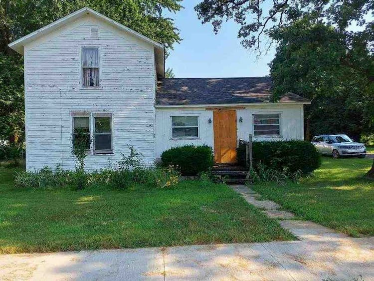 235 E Market St Centreville, MI 49032, St. Joseph County