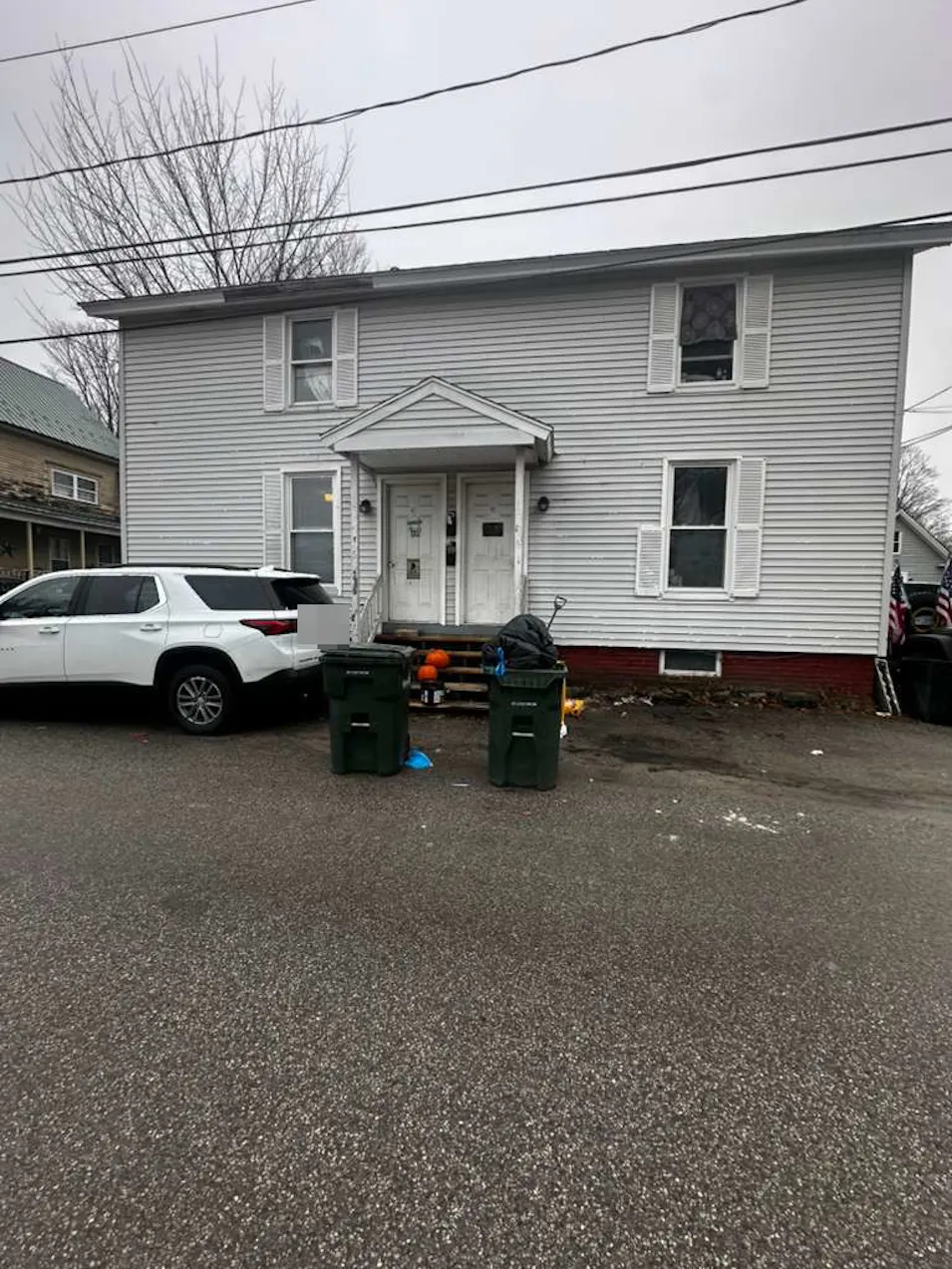 18 Clay St Laconia, NH 03246, Belknap County