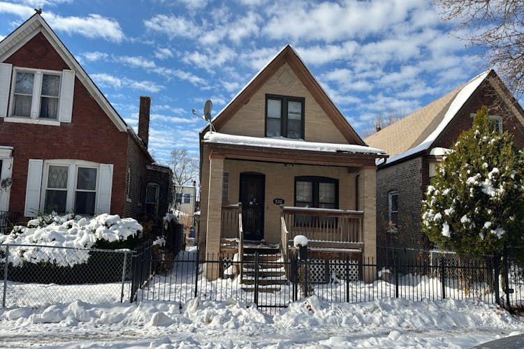 532 N. Drake Ave. Chicago, IL 60624, Cook County