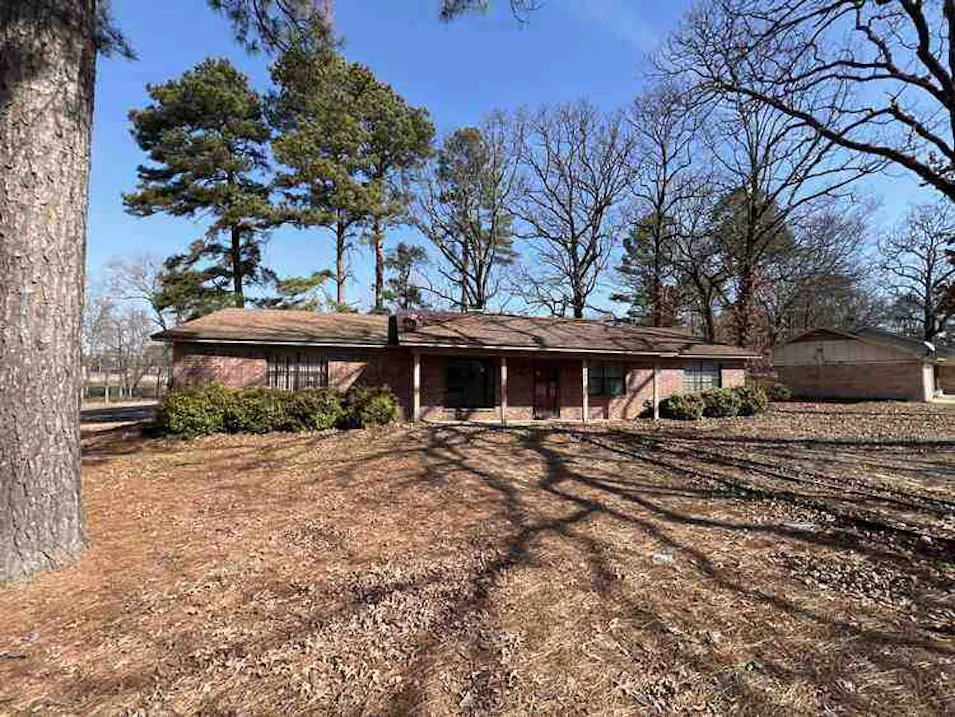 1104w 13th Street Hope, AR 71801, Hempstead County