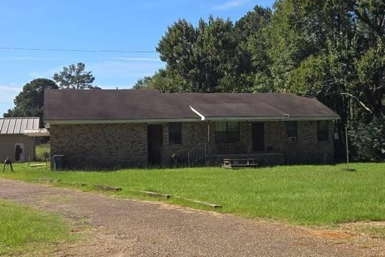 601 Columbia Road 200 Magnolia, AR 71753, Columbia County