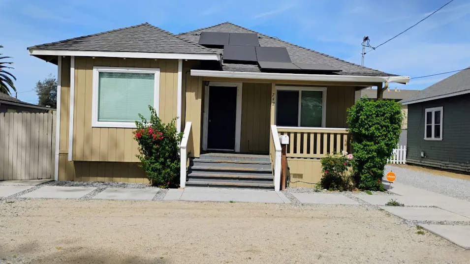 742 4th St Hollister, CA 95023, San Benito County