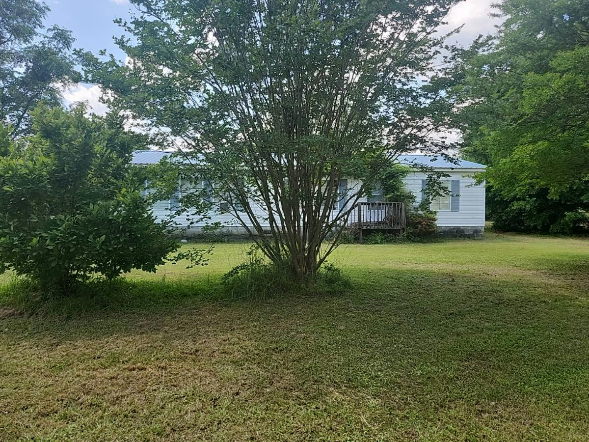 Duke Dr, Fort Mitchell, AL 36856