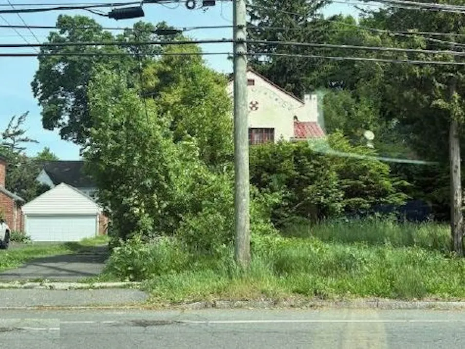 46 Sedgwick Road West Hartford, CT 06107, Hartford County