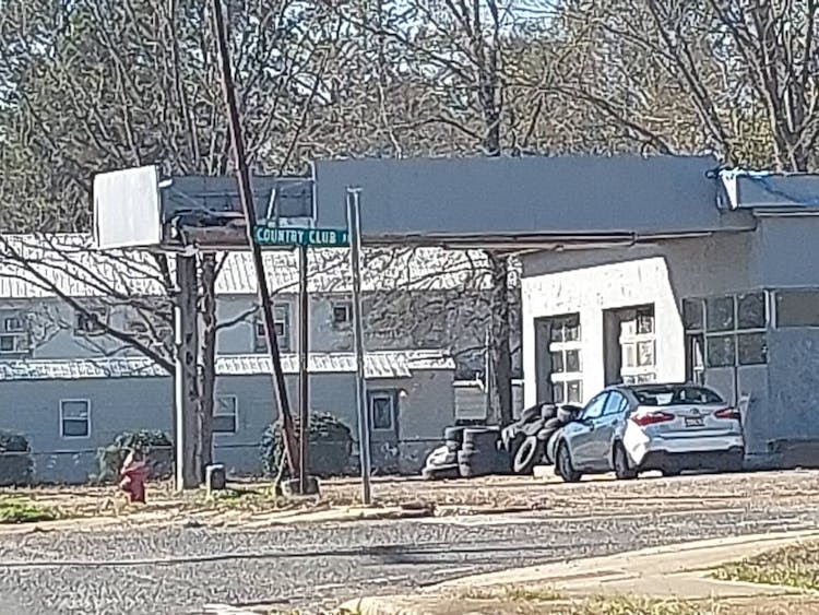 659 Country Club Rd York, AL 36925, Sumter County