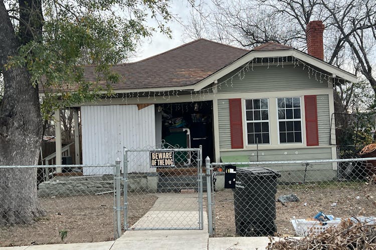 216 Stratford Ct San Antonio, TX 78223, Bexar County