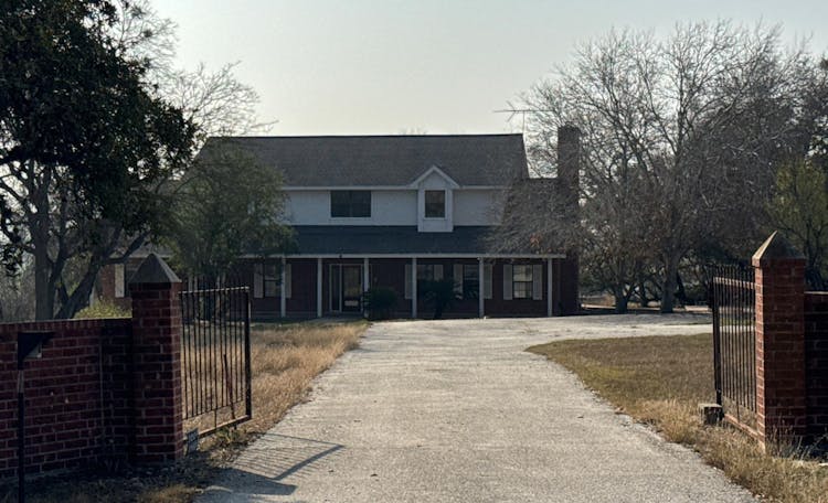 755 County Road 480 Castroville, TX 78009, Medina County