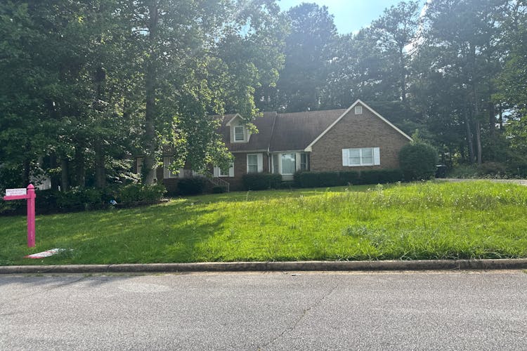 8039 Woods Ln Jonesboro, GA 30236, Clayton County