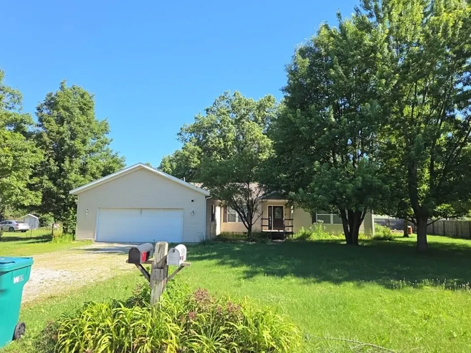 40 West Howard Drive North Judson, IN 46366, Starke County