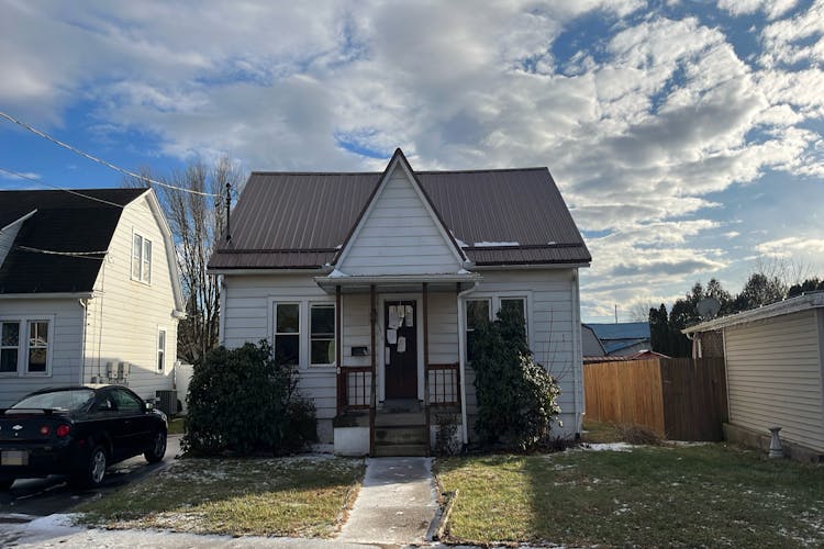 1610 Orange St Berwick, PA 18603, Columbia County