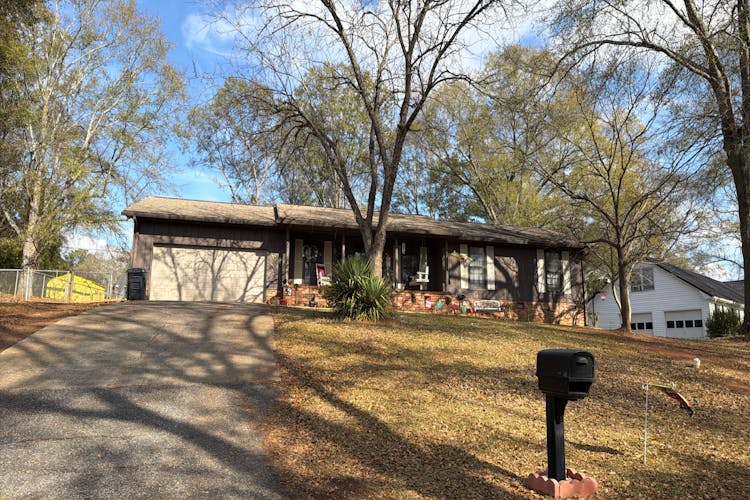 1207 Williamsburg Dr Anderson, SC 29621, Anderson County
