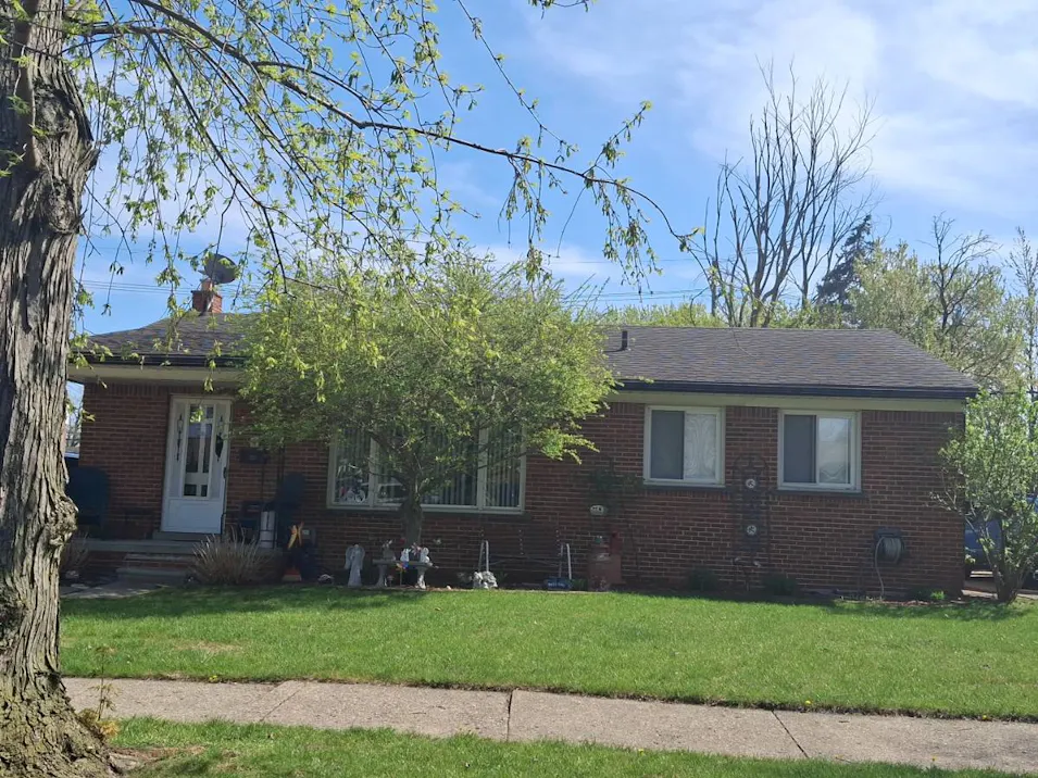 8356 Darlene Warren, MI 48093, Macomb County