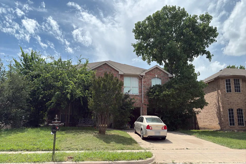 7404 Chaucer Dr Denton, TX 76210, Denton County