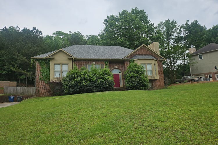 1929 Valewood Cir Hoover, AL 35244, Jefferson County