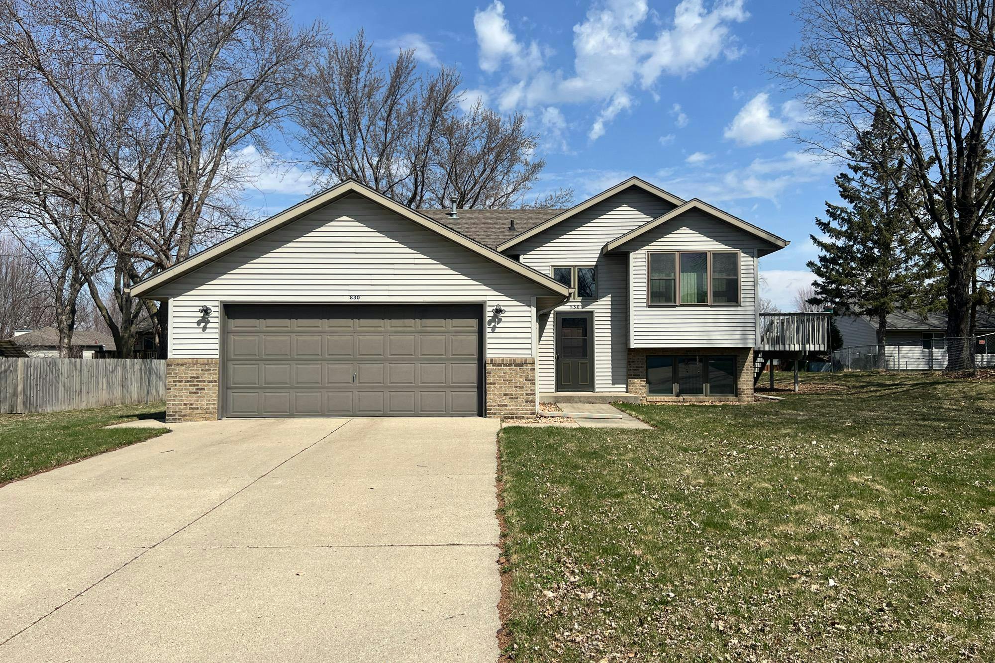 22nd St, Owatonna, MN 55060