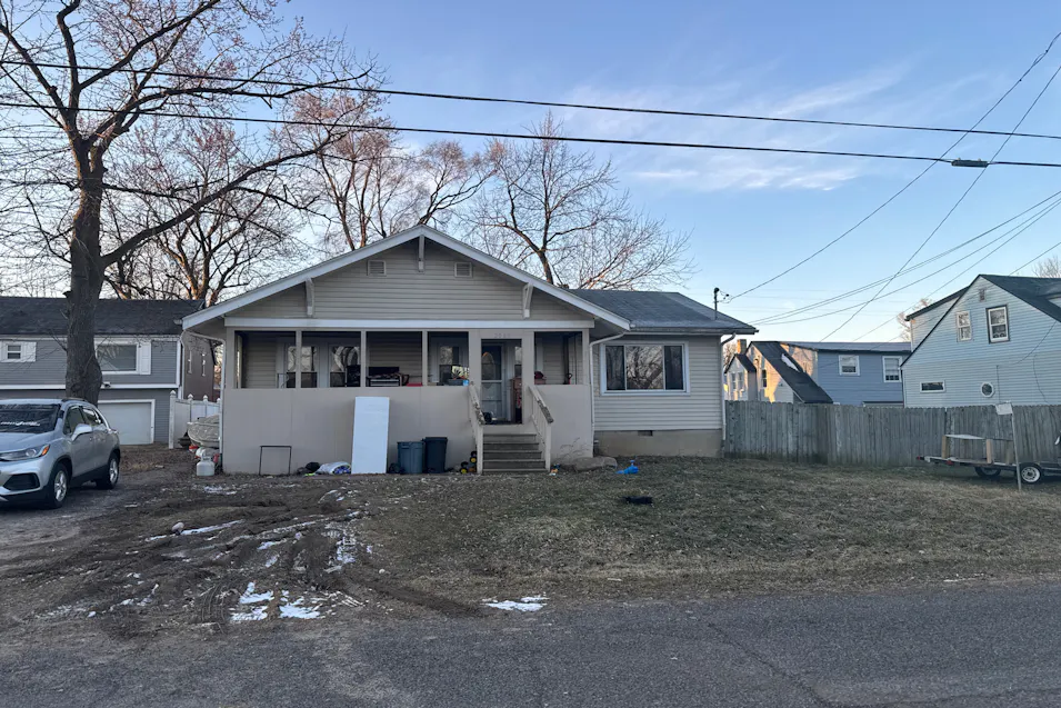 2060 E Williamson Ave Burton, MI 48529, Genesee County